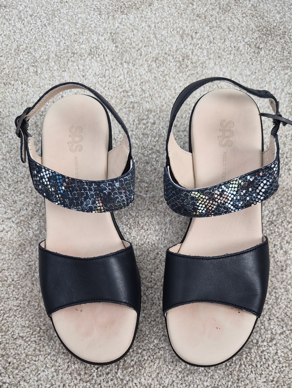 SAS Women’s Black Leather Sandals with Multicolor Snake-Print Ankle Strap Sz 8